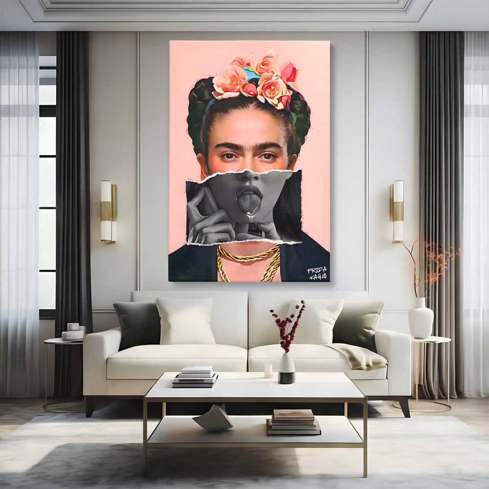 Tablou canvas cu tablou canvas cu portret collage, fara rama, pe sasiu de lemn, pe perete intr-un living